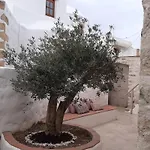 Pensión En Patmo 4*